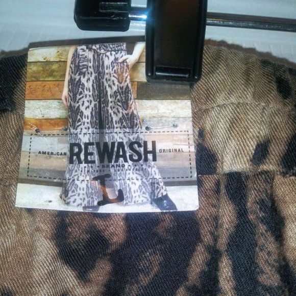 New Leopard Print Wide Leg Pants - Picture 4 of 4